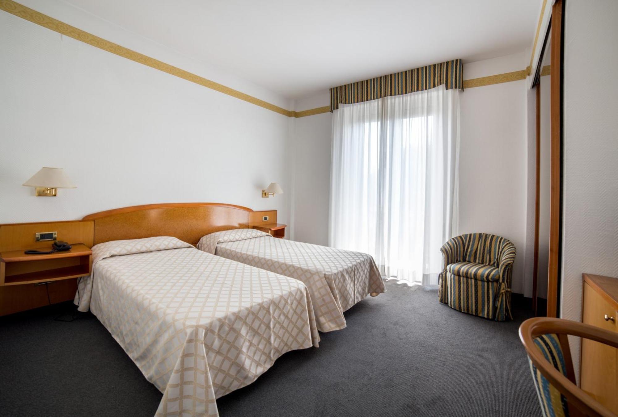 Hotel Augustus Фано Номер фото