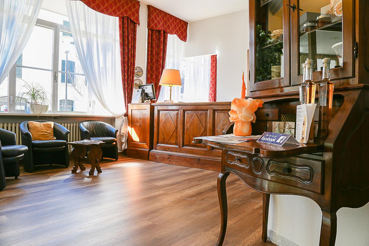 Hotel Augustus Фано Экстерьер фото